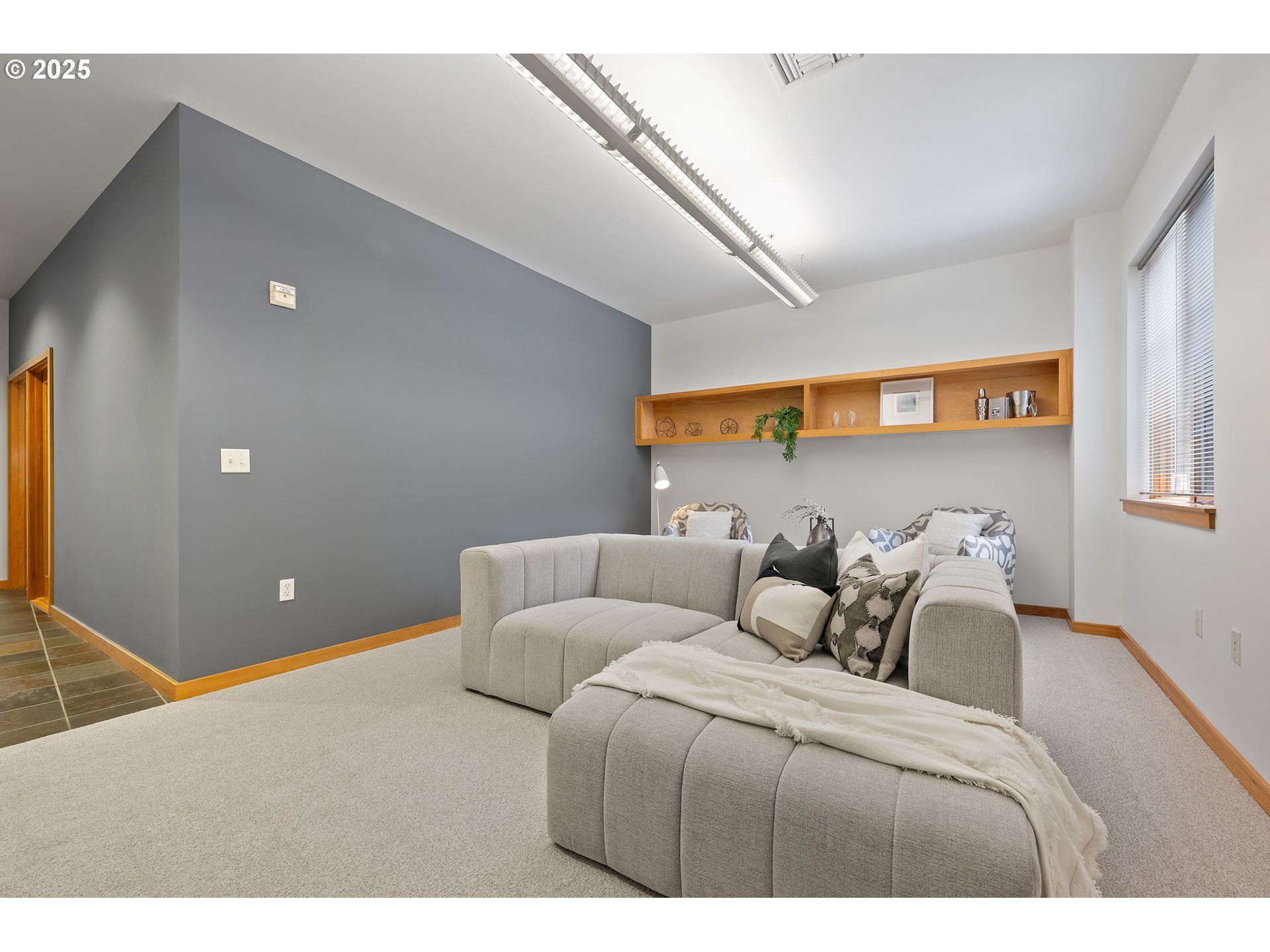 1120 NW Northrup ST 102
