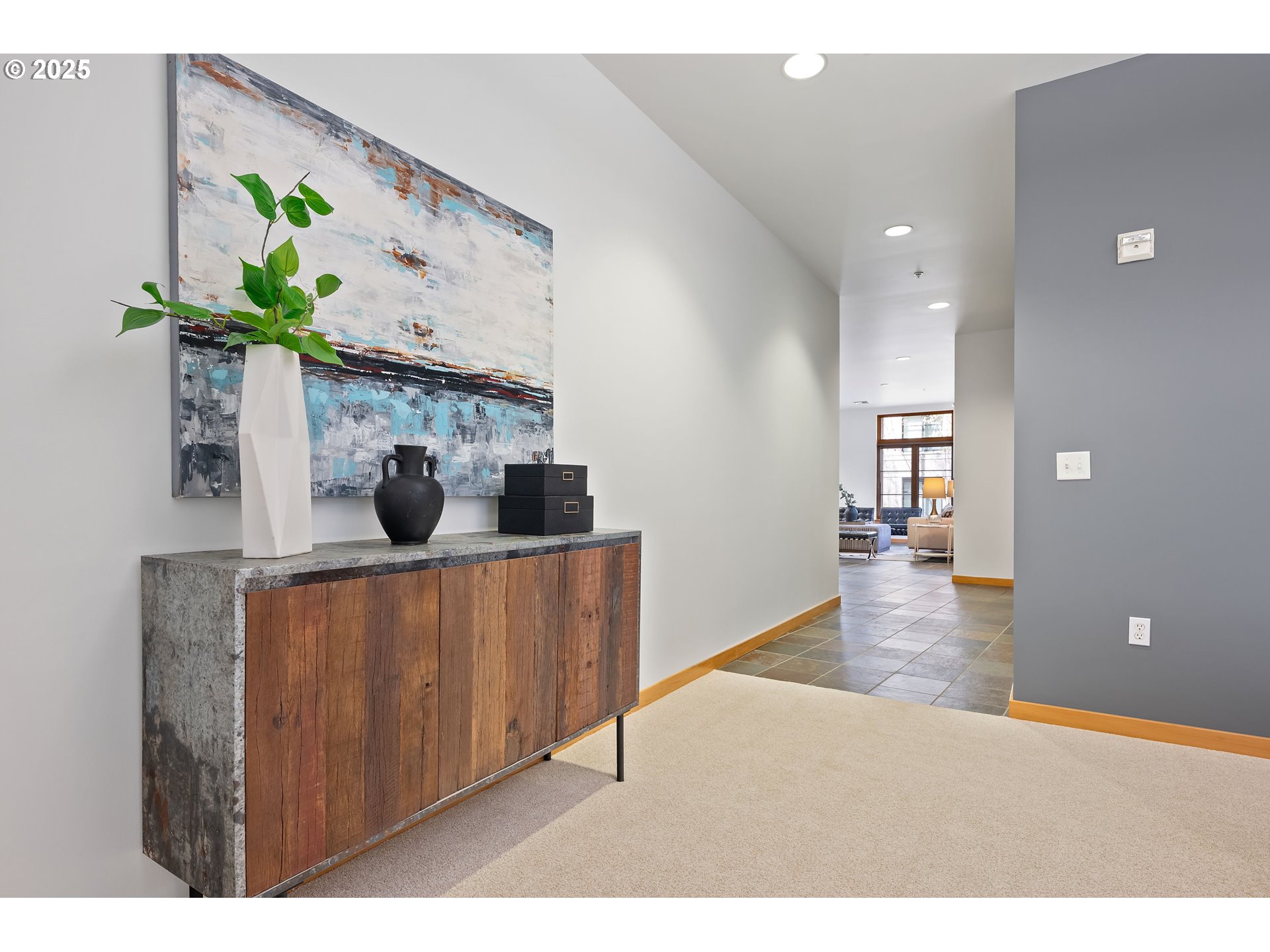 1120 NW Northrup ST 102