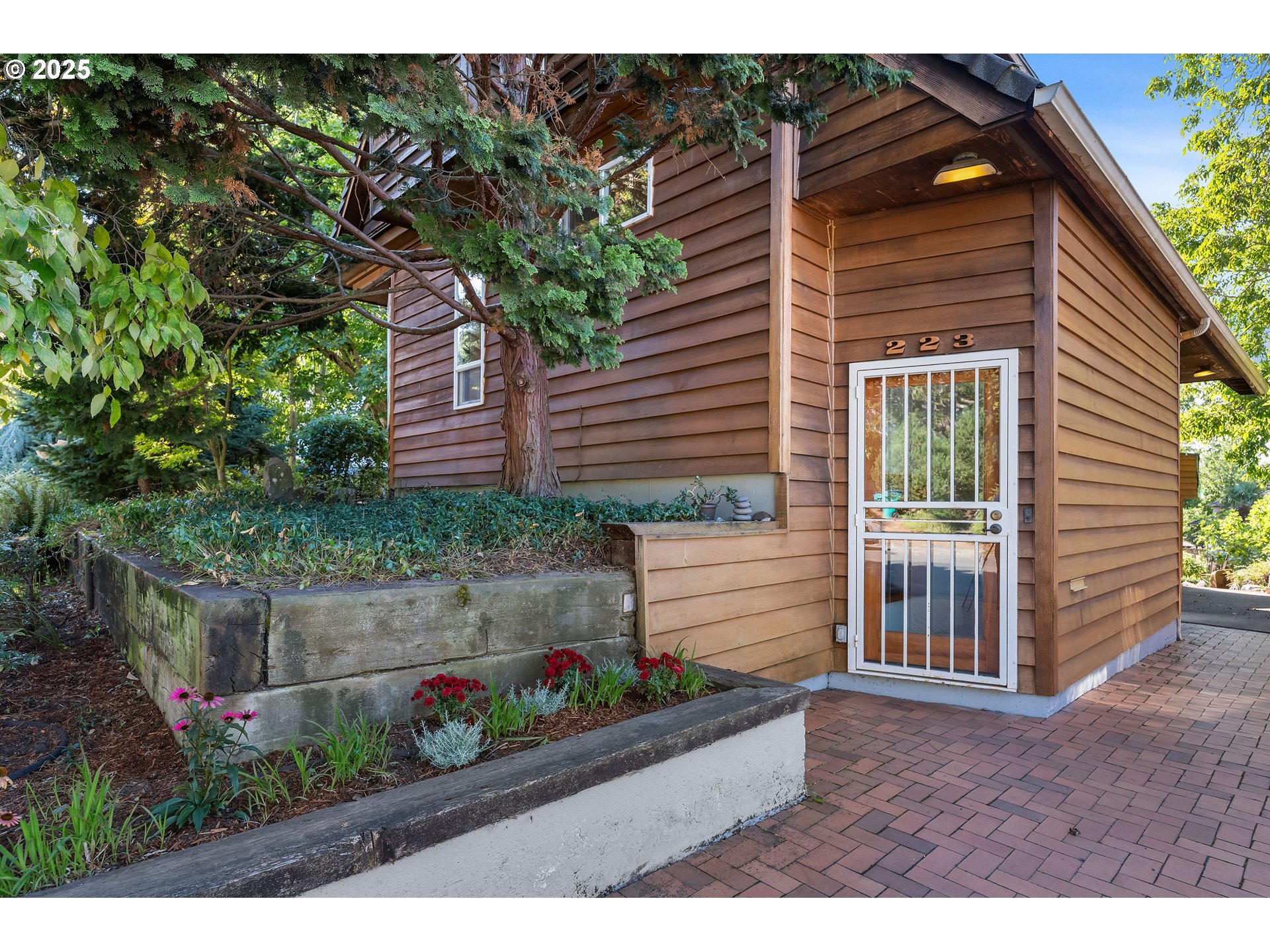 223 SE 62ND AVE