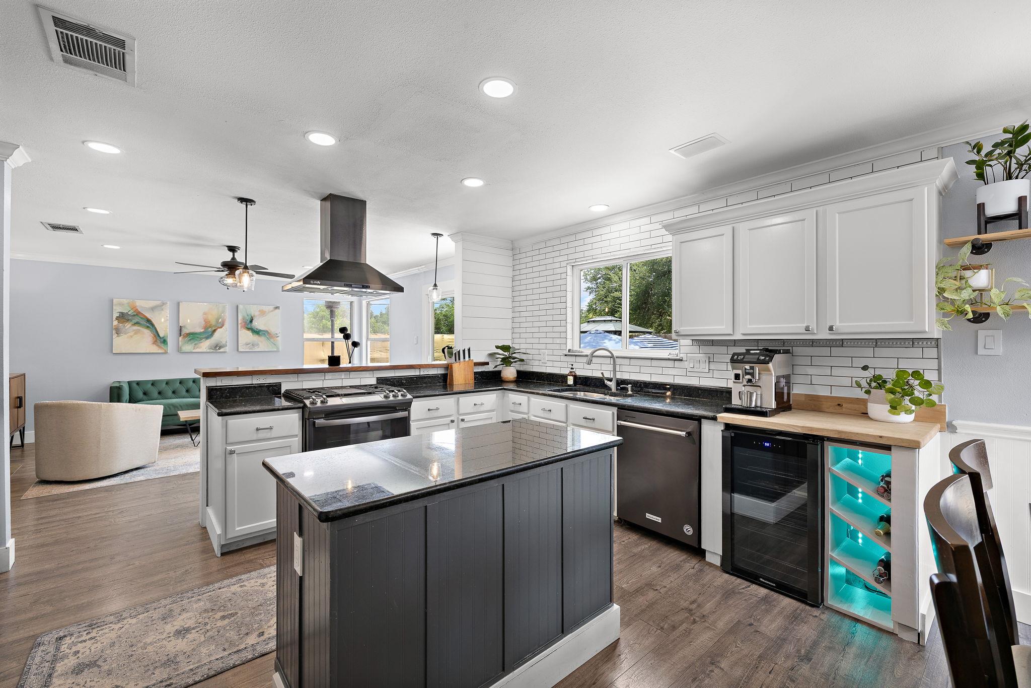 105 Bluejack PL