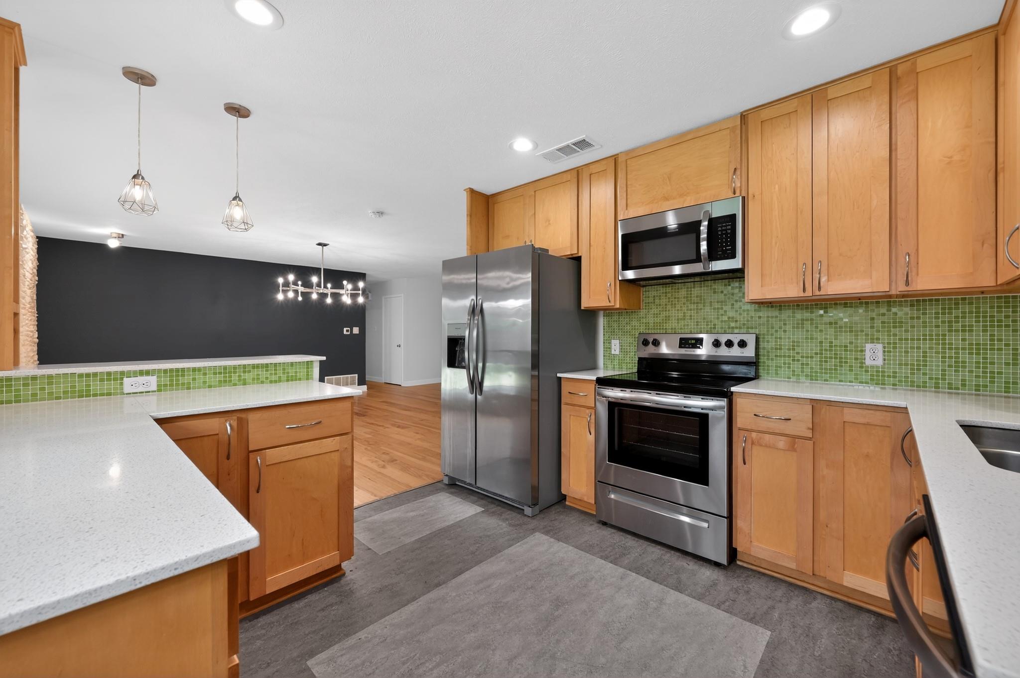 6700 La Salle DR