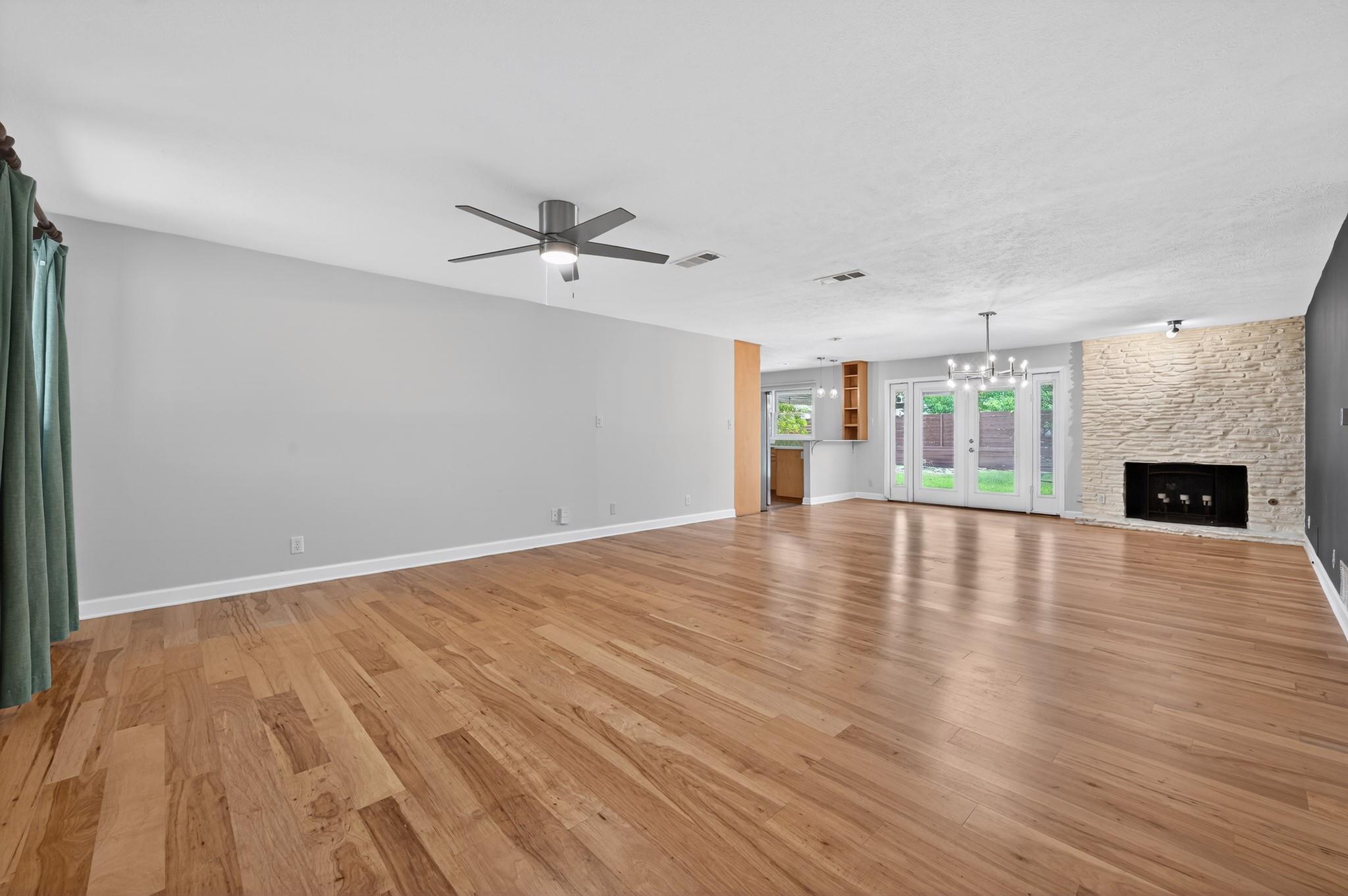 6700 La Salle DR