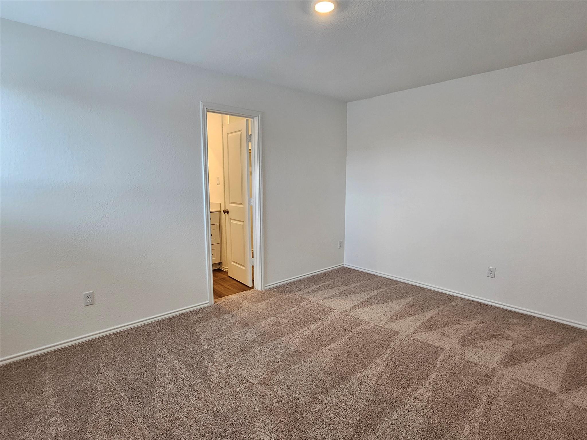 704 Commander Abbott DR