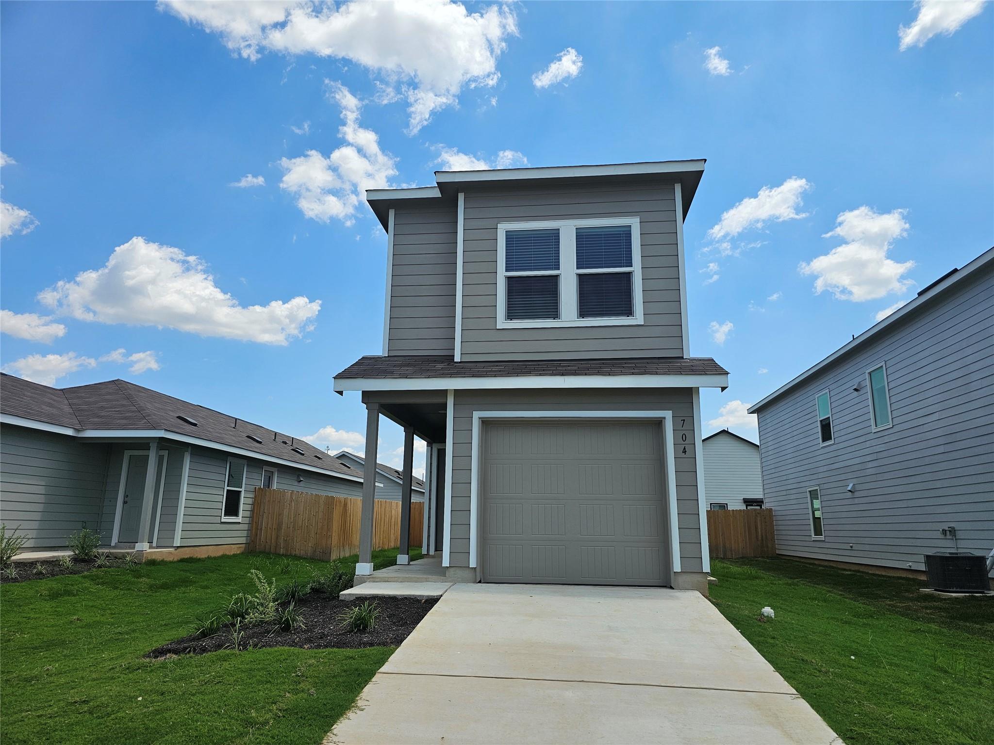 704 Commander Abbott DR