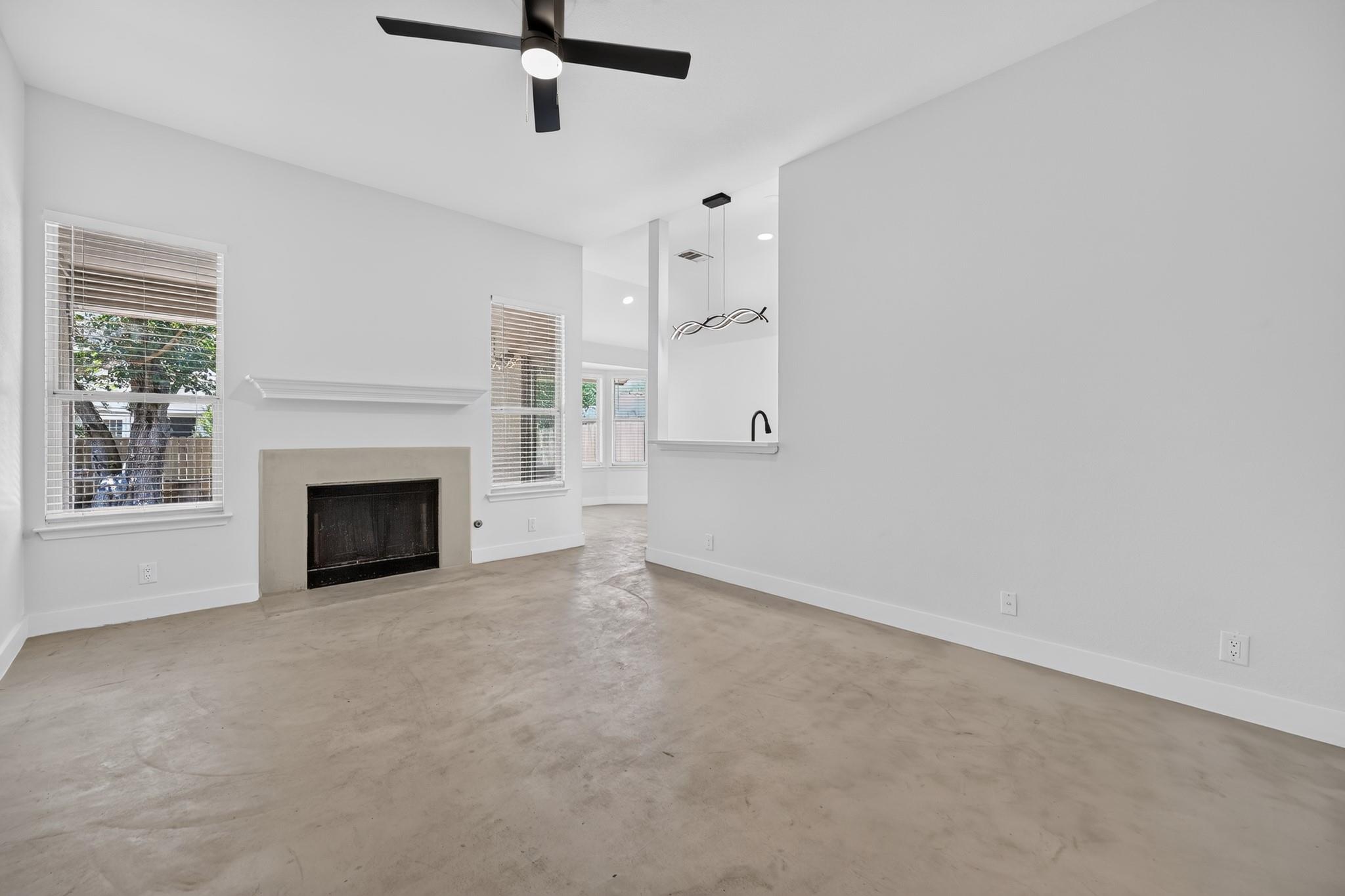 14511 Oliphant ST