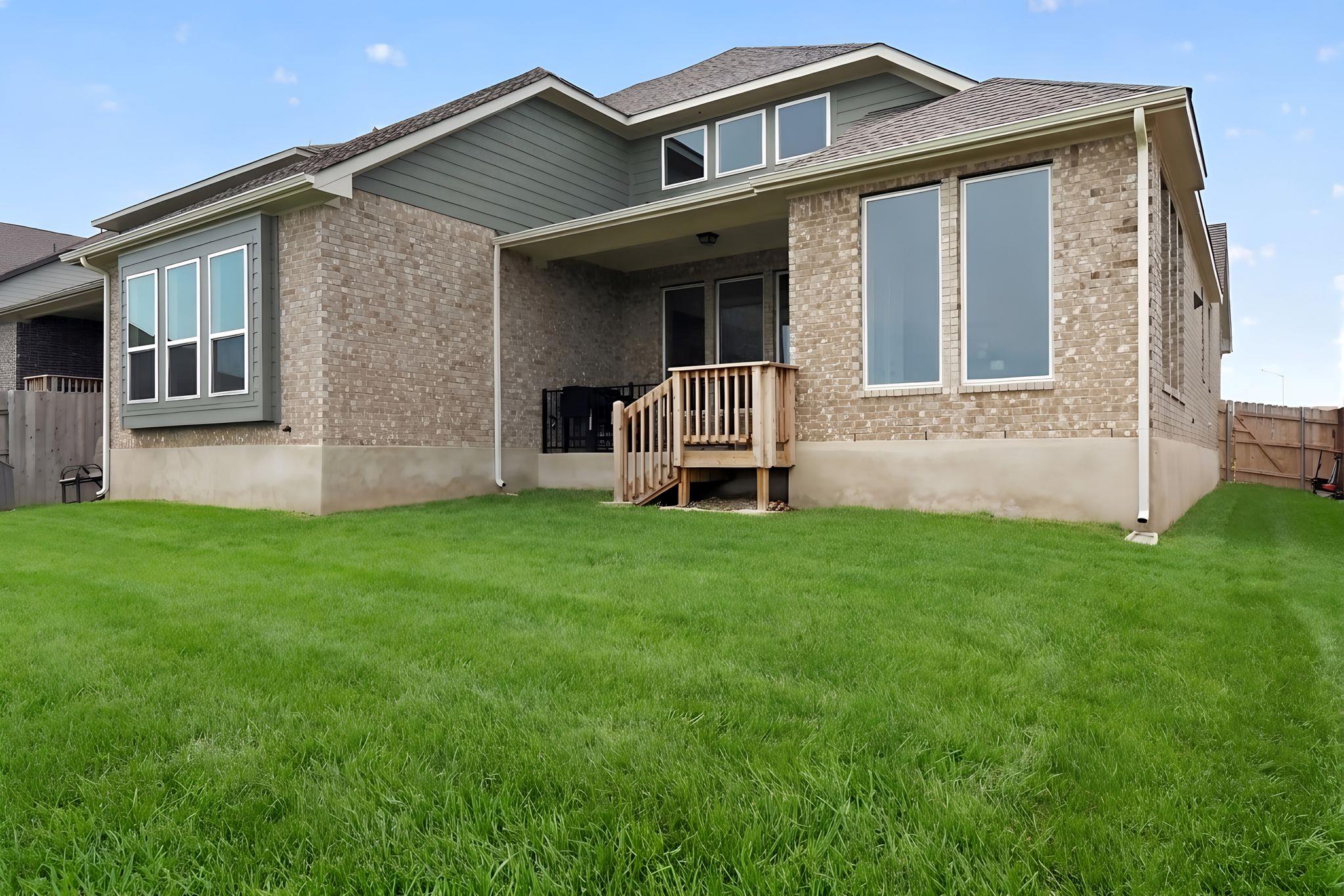 301 McMillian DR