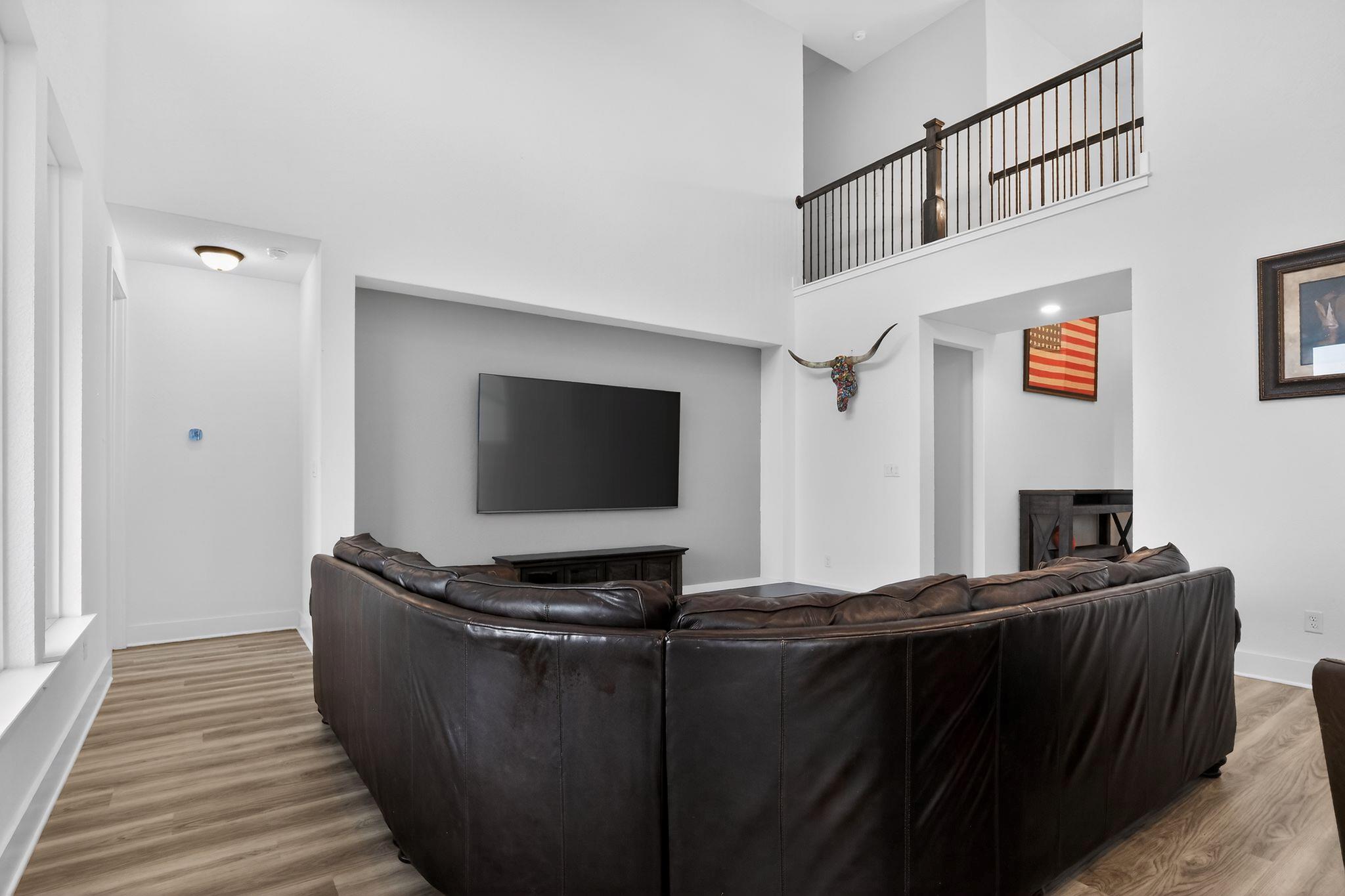 301 McMillian DR