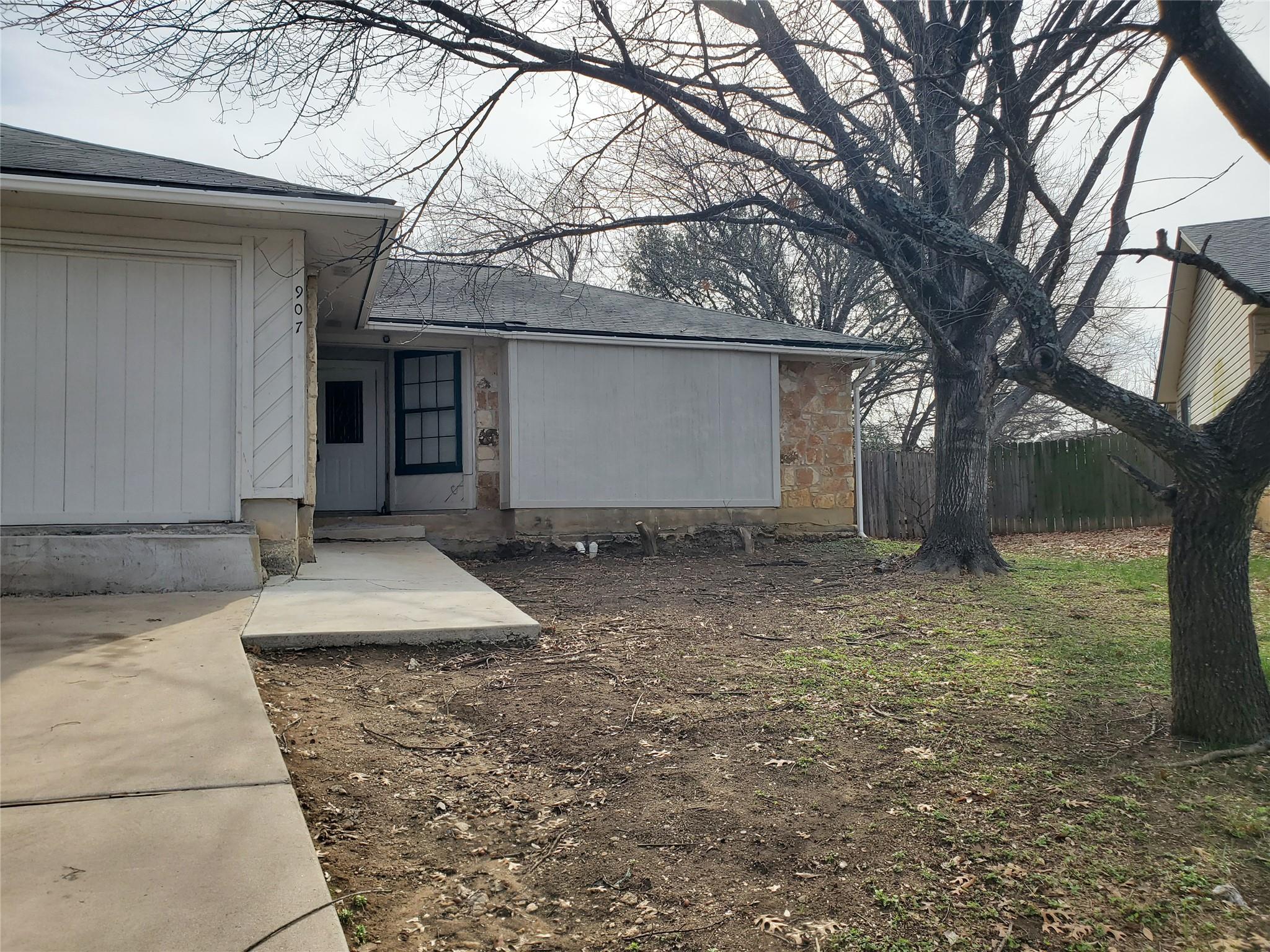 907 Fairway Green CV