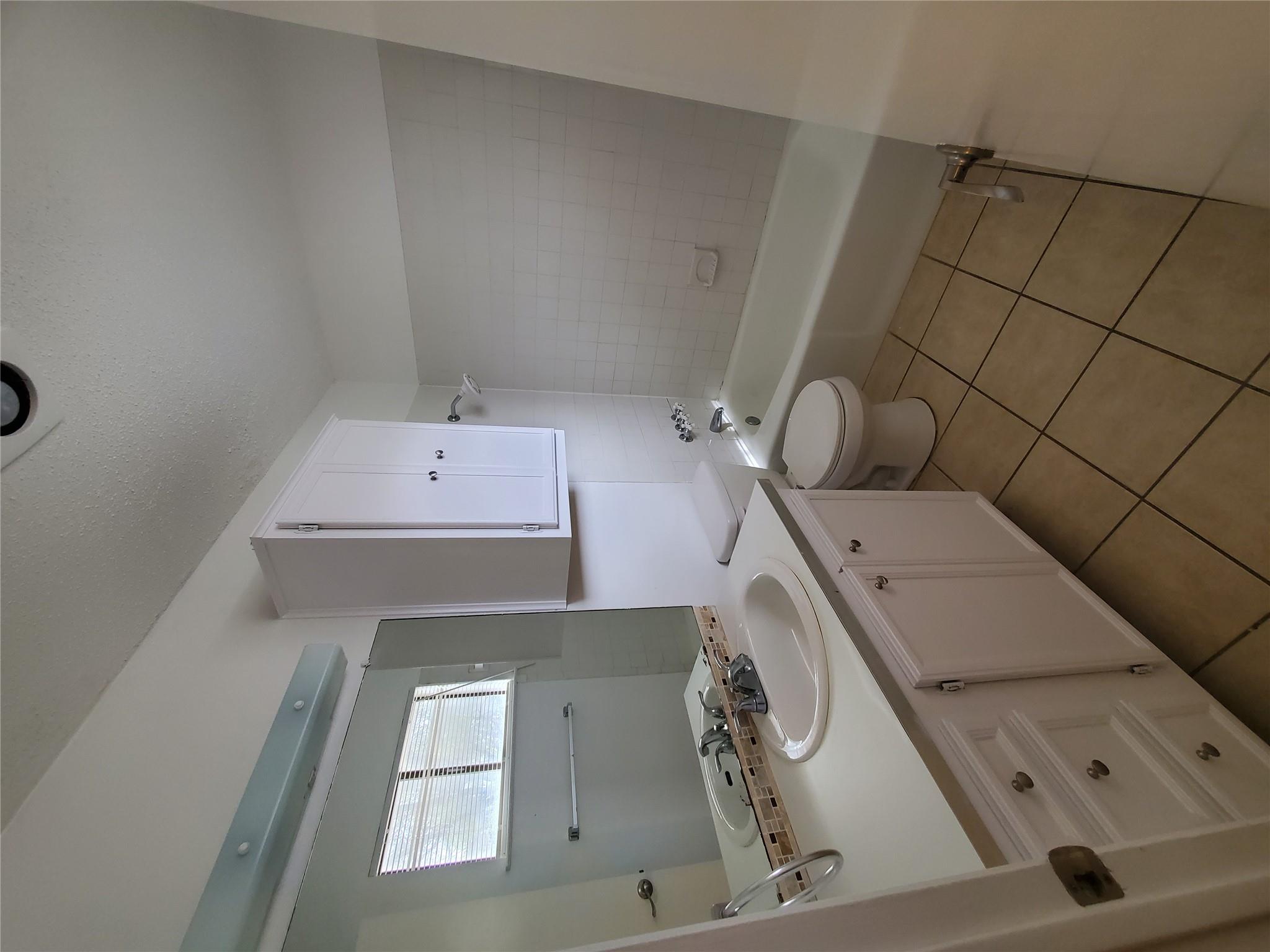 907 Fairway Green CV