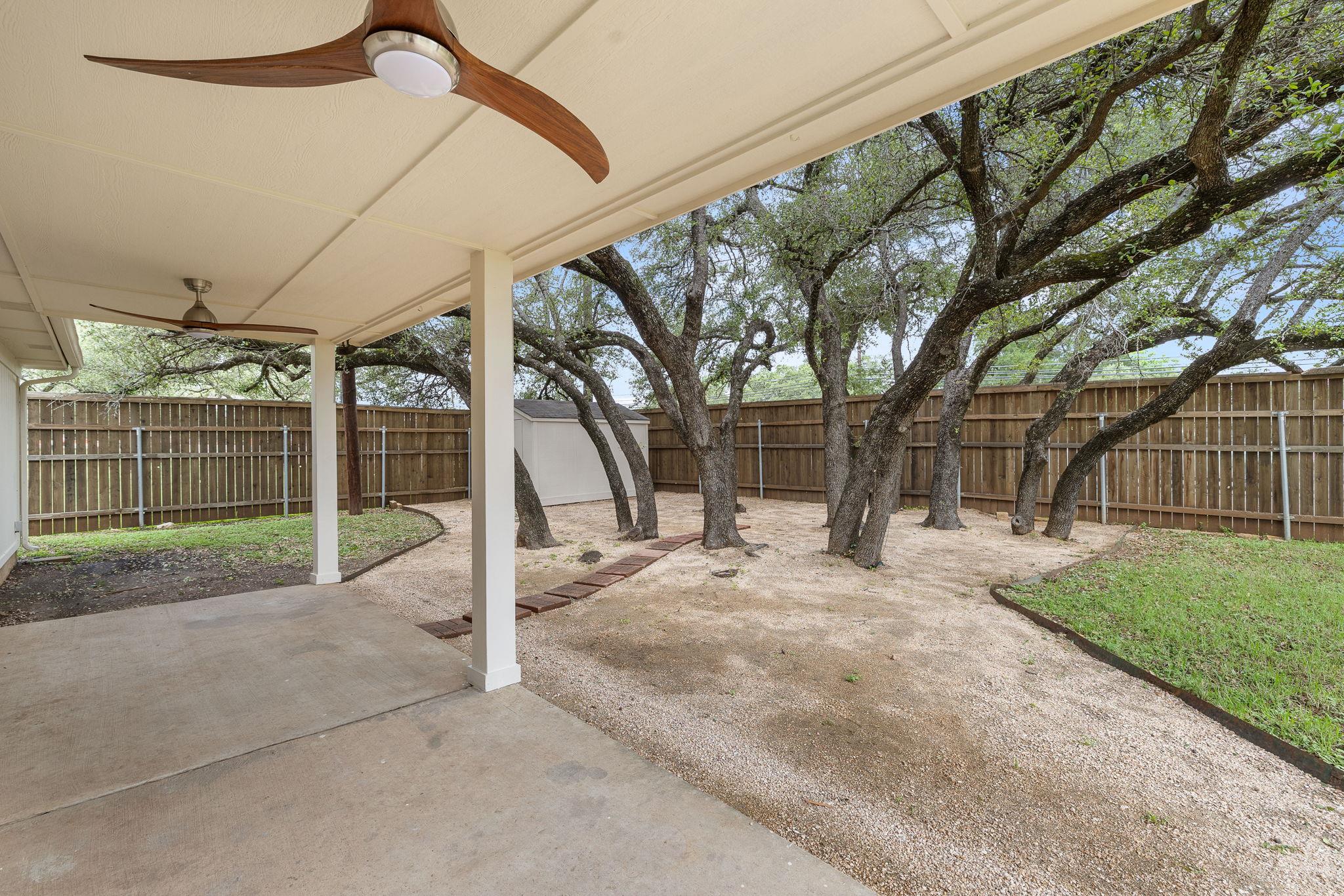 1000 Woodview DR