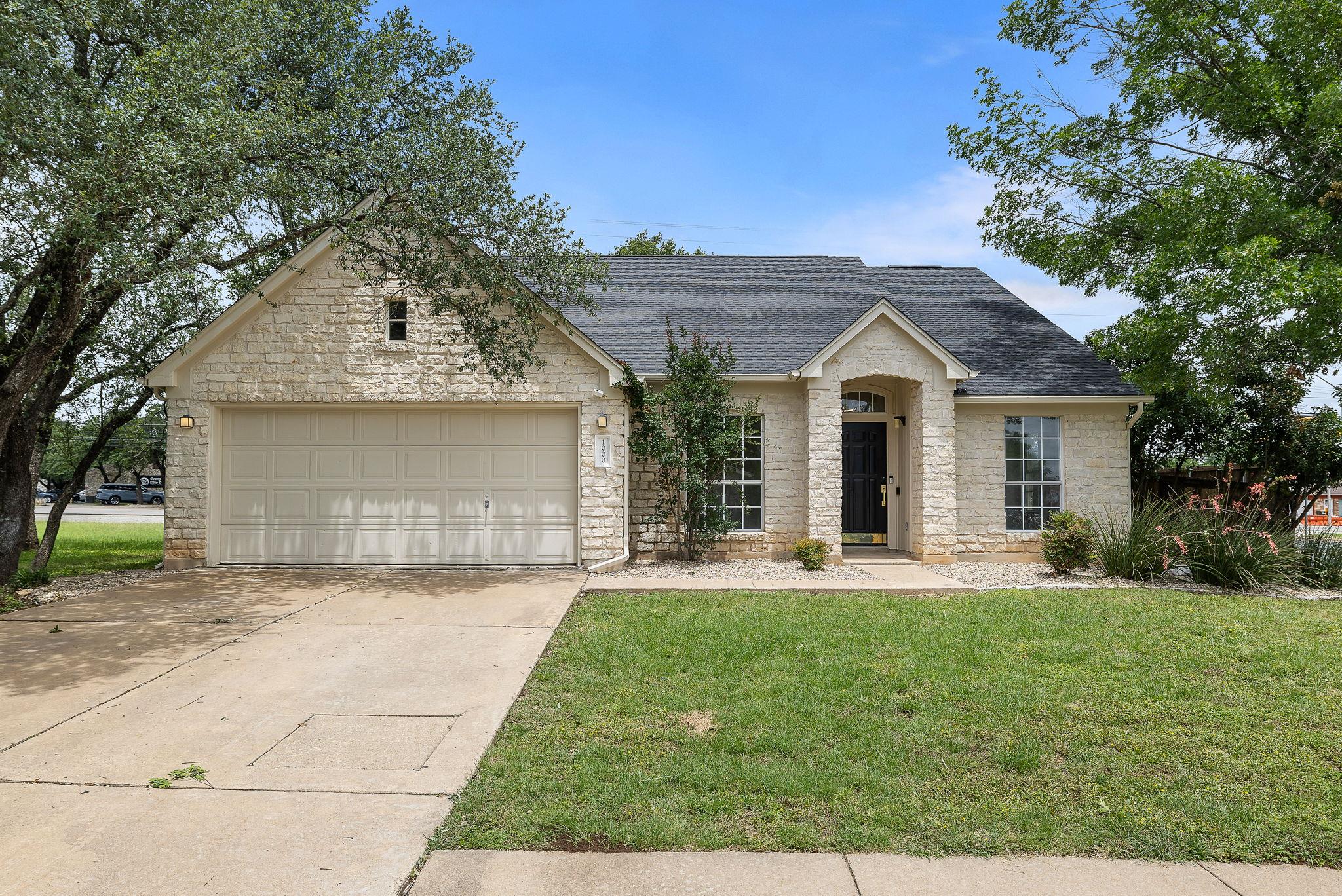 1000 Woodview DR