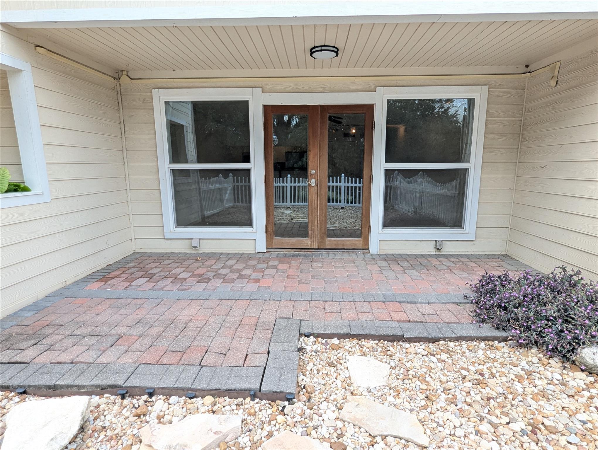 1818 S Lakeshore DR # 7