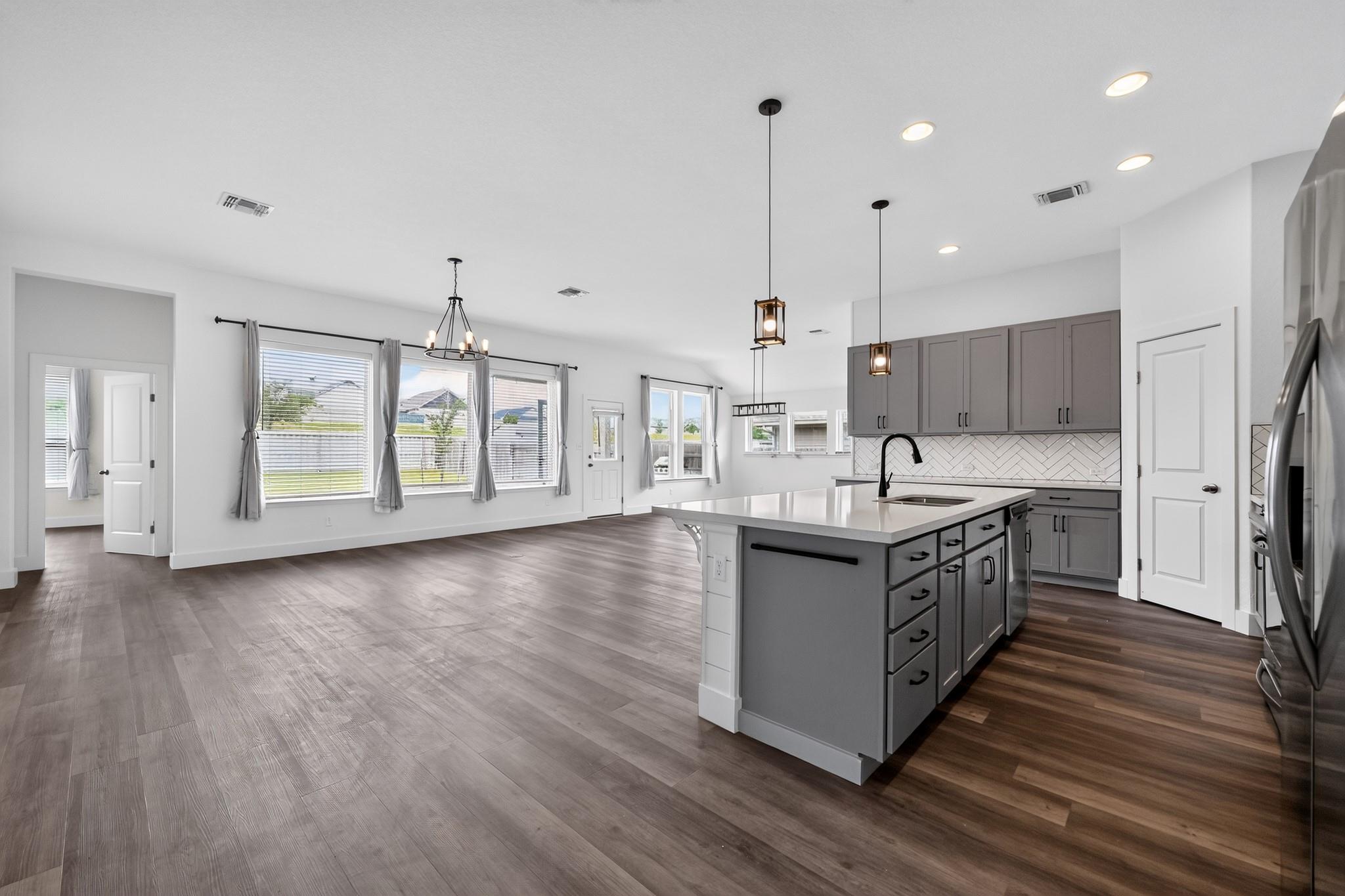 104 Joseph Hawkins LN