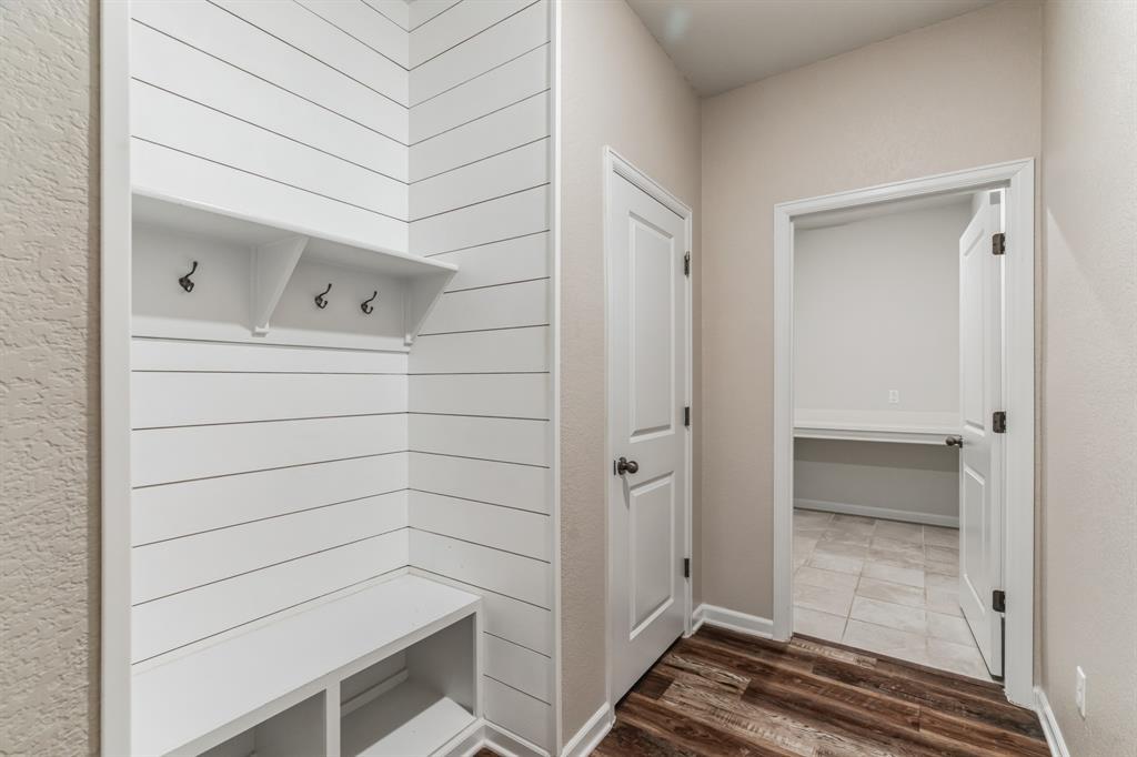 104 Joseph Hawkins LN