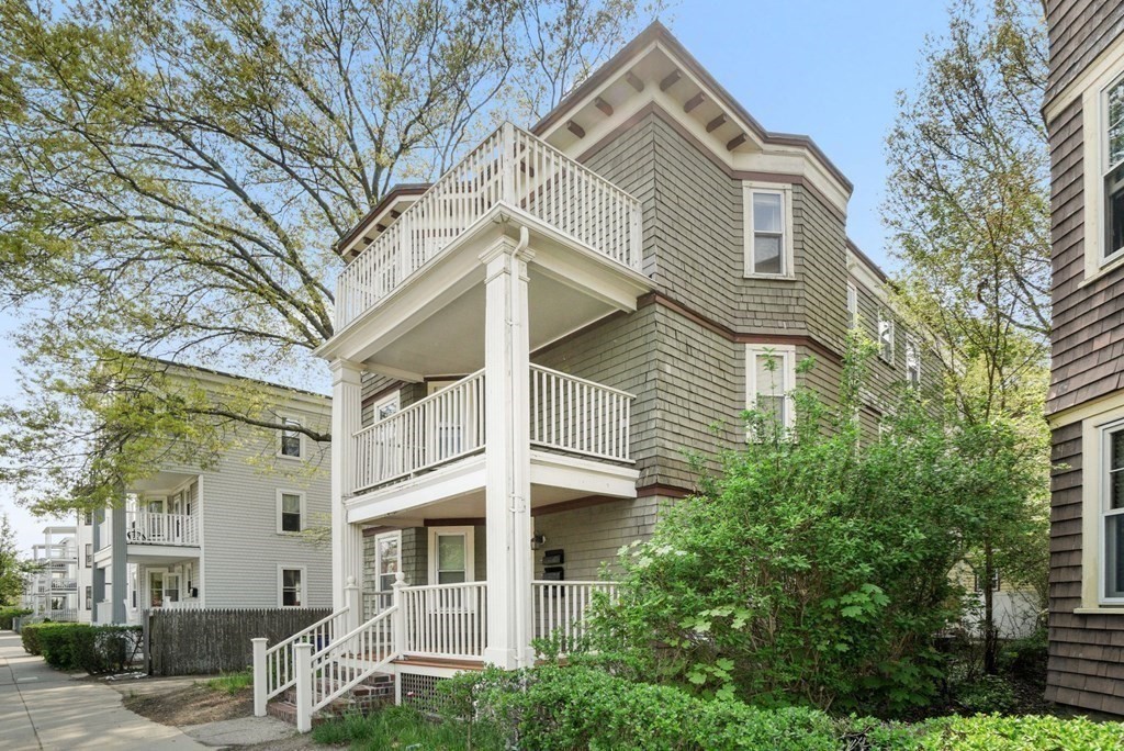 307 Hyde Park Avenue # 3