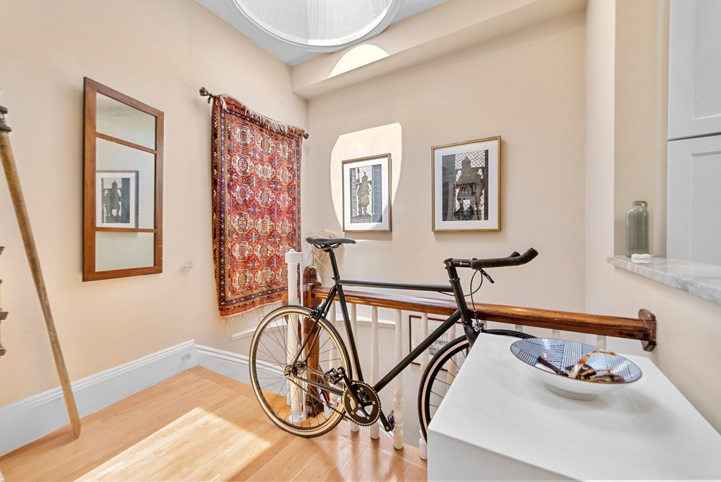 25 Worcester Sq # 5