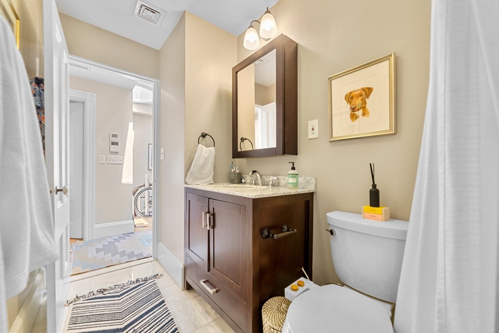 25 Worcester Sq # 5