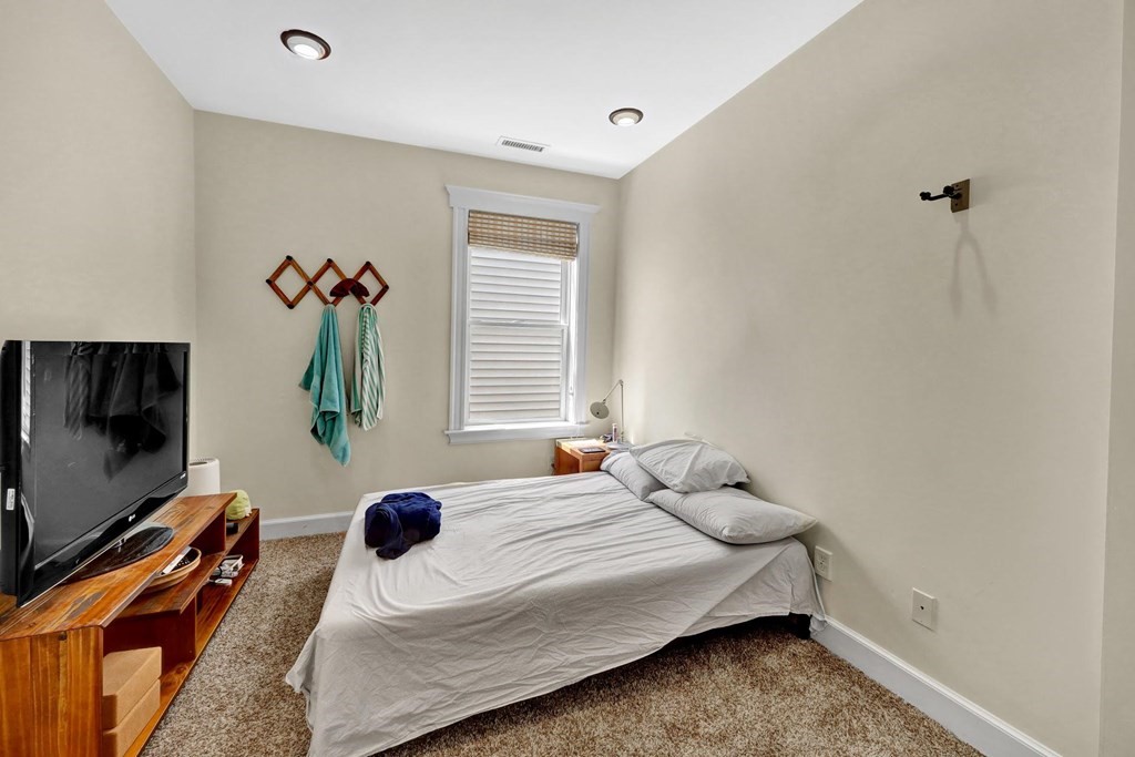 292 Western Ave # 1