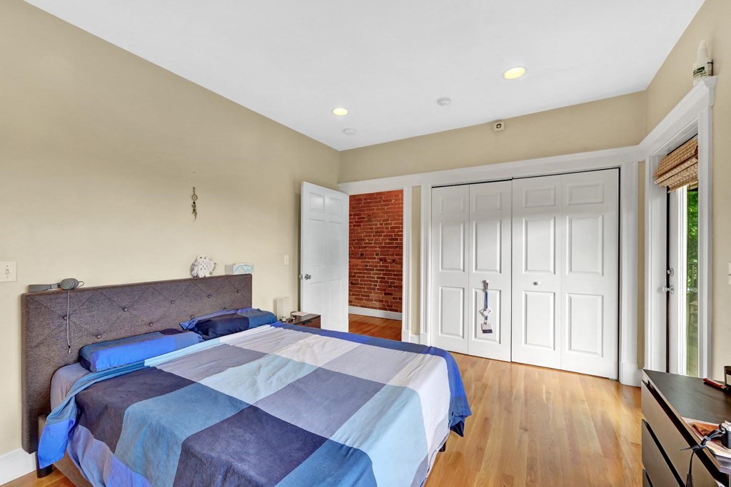 292 Western Ave # 1