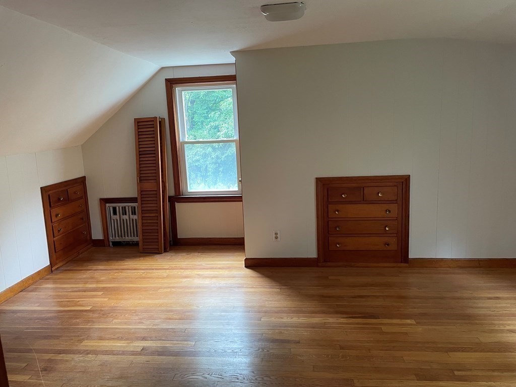 20 Hale Rd