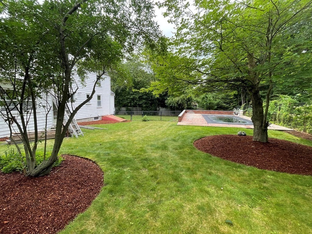 20 Hale Rd