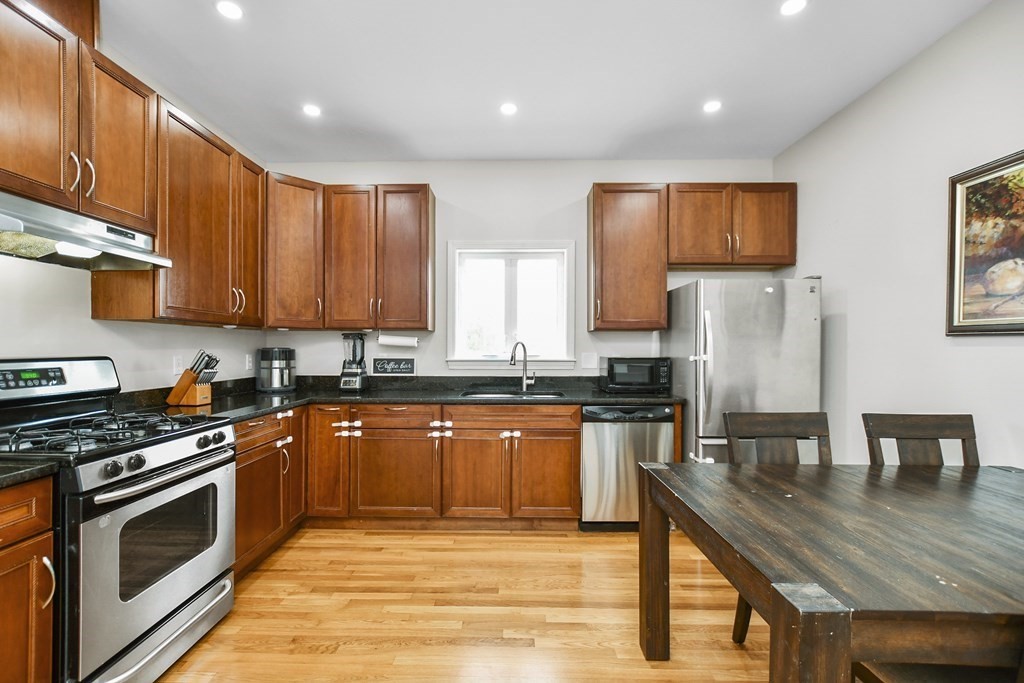 895 Hyde Park Avenue # 2