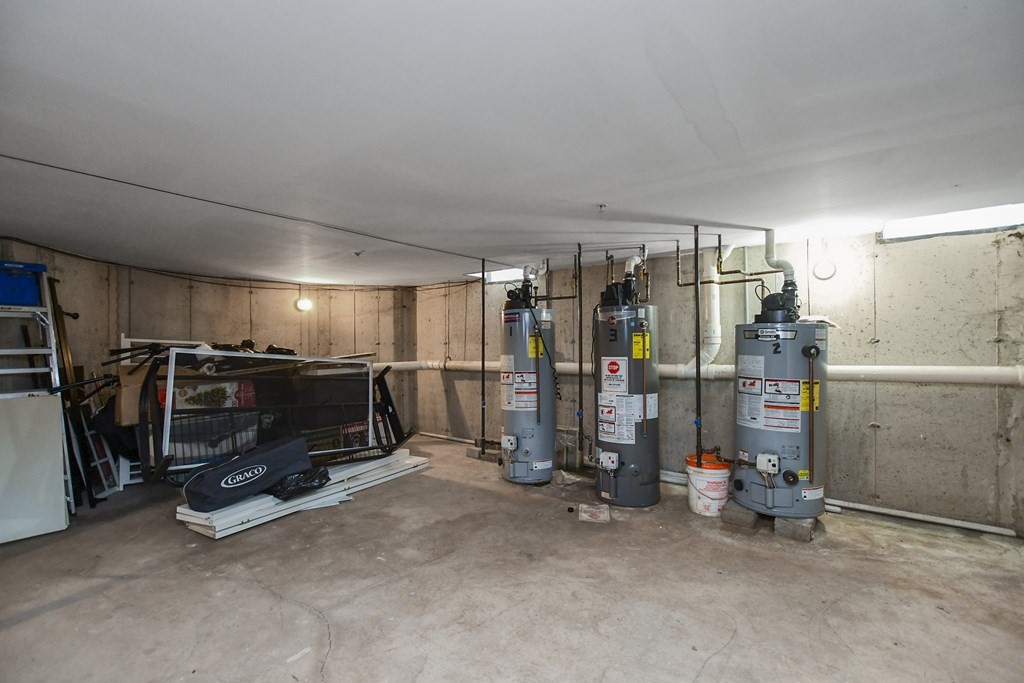 895 Hyde Park Avenue # 2