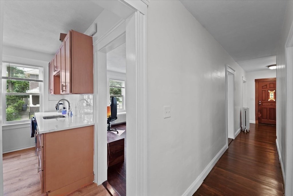 95 Roslindale Ave # 1