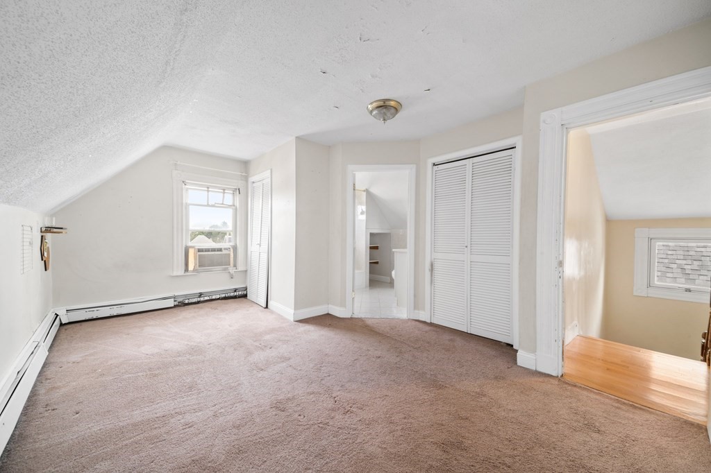 32 Bartlett Street