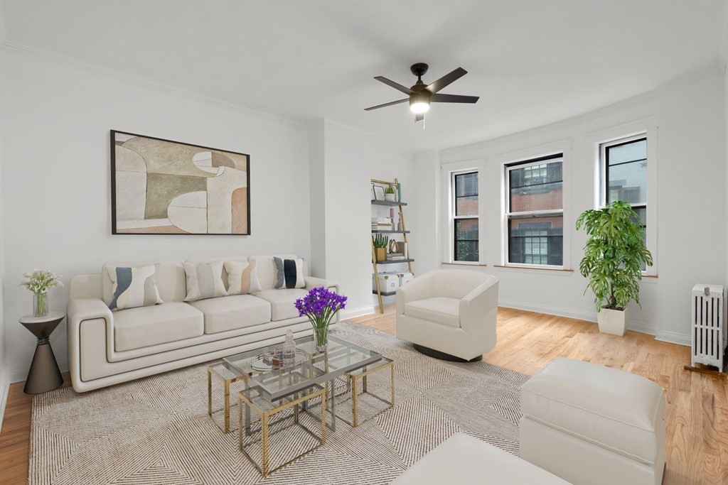 106 Myrtle St # 4