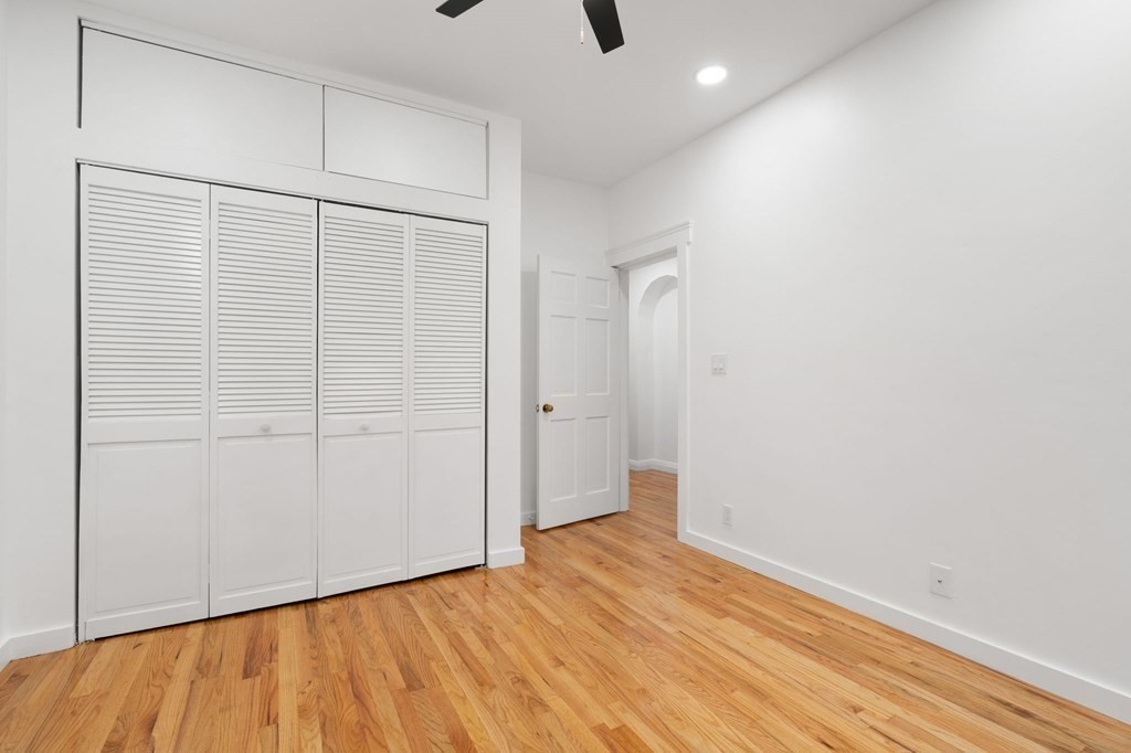 106 Myrtle St # 4