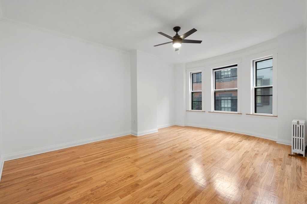 106 Myrtle St # 4