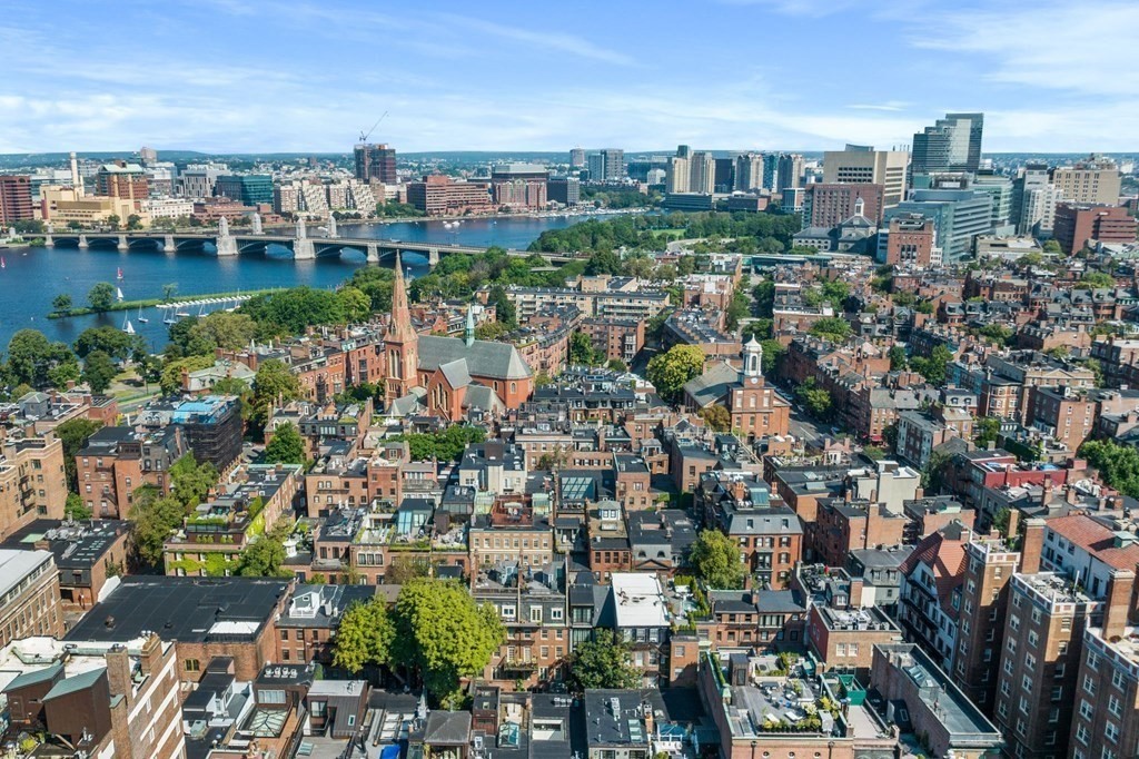 106 Myrtle St # 4