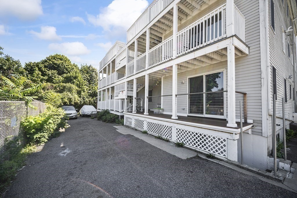 6 Dana Ave # 6