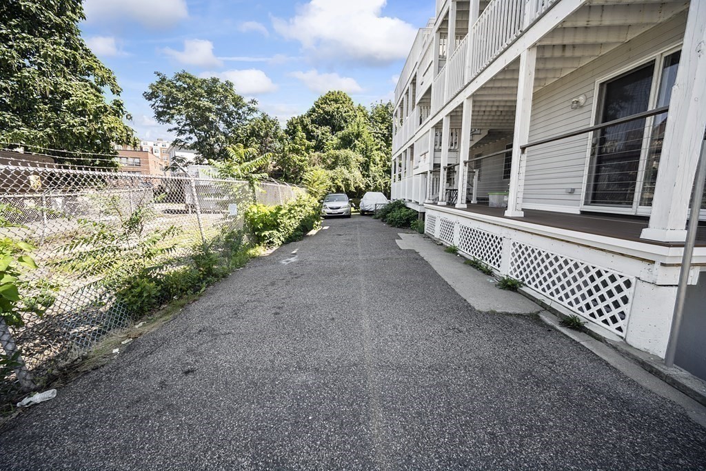 6 Dana Ave # 6