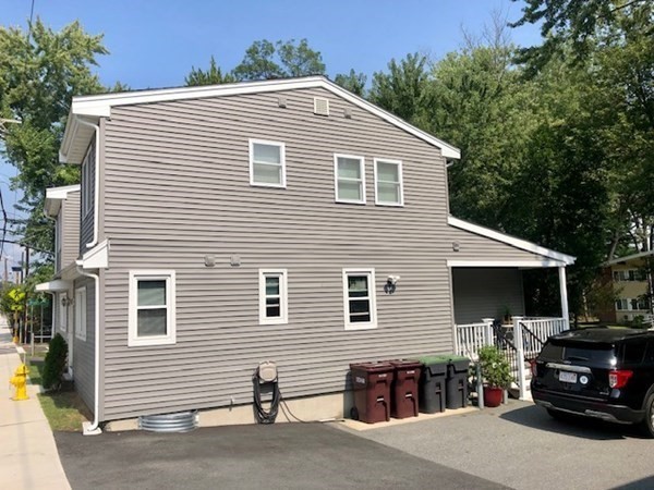 192 Bridge St # 1