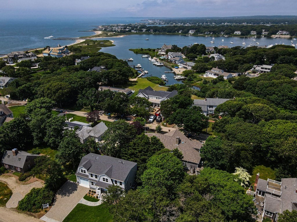 19 Anchor Ln