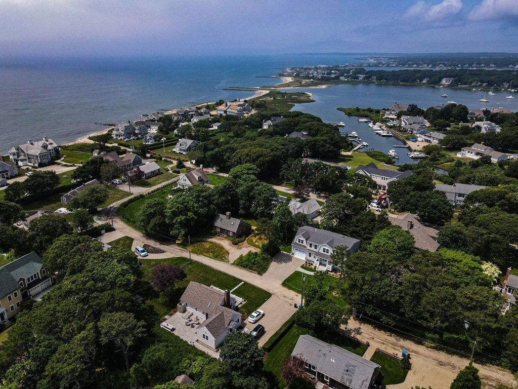19 Anchor Ln
