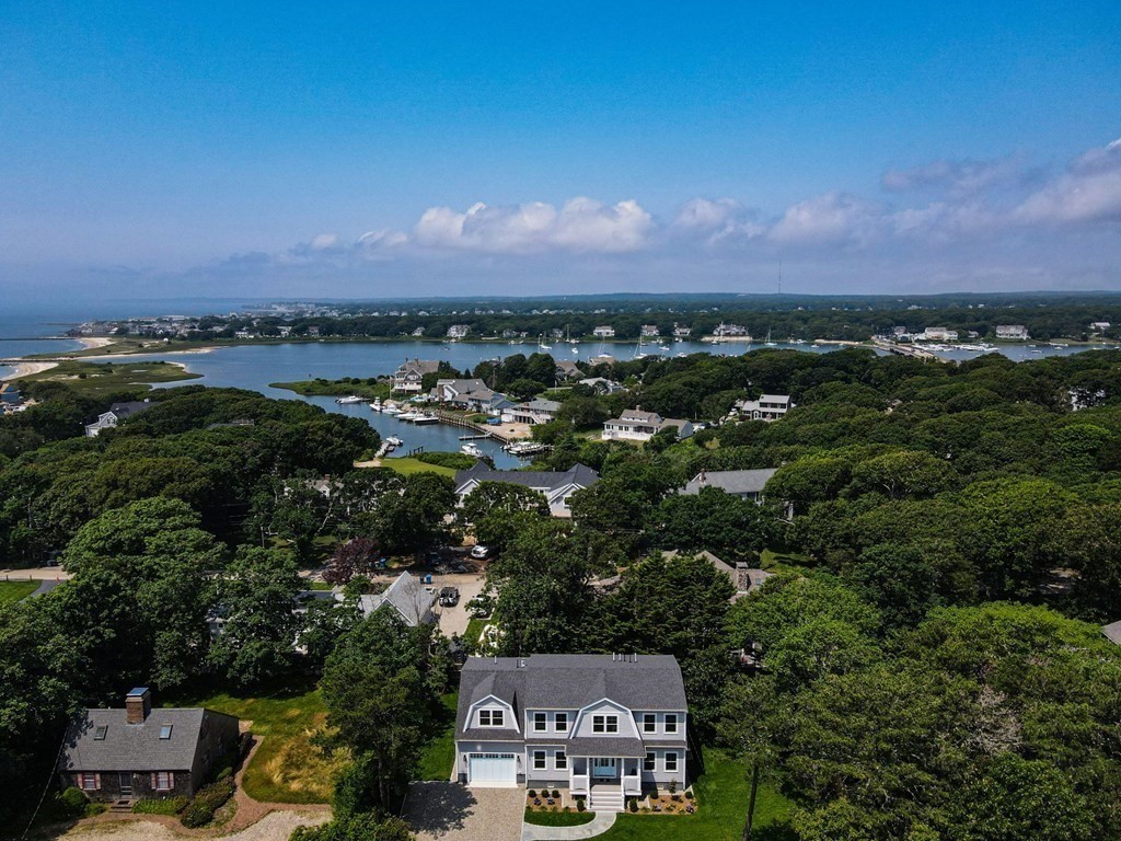 19 Anchor Ln