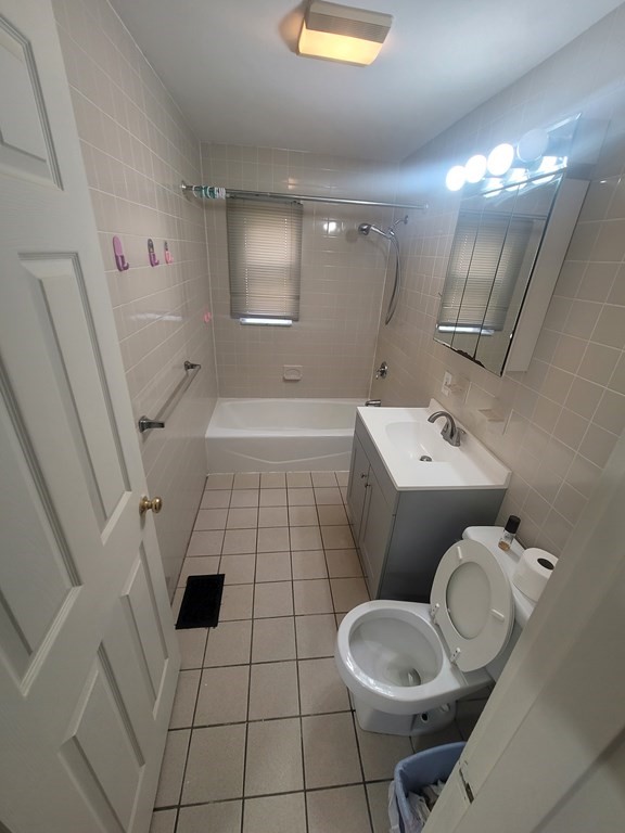 232 Hyde Park Ave # 2