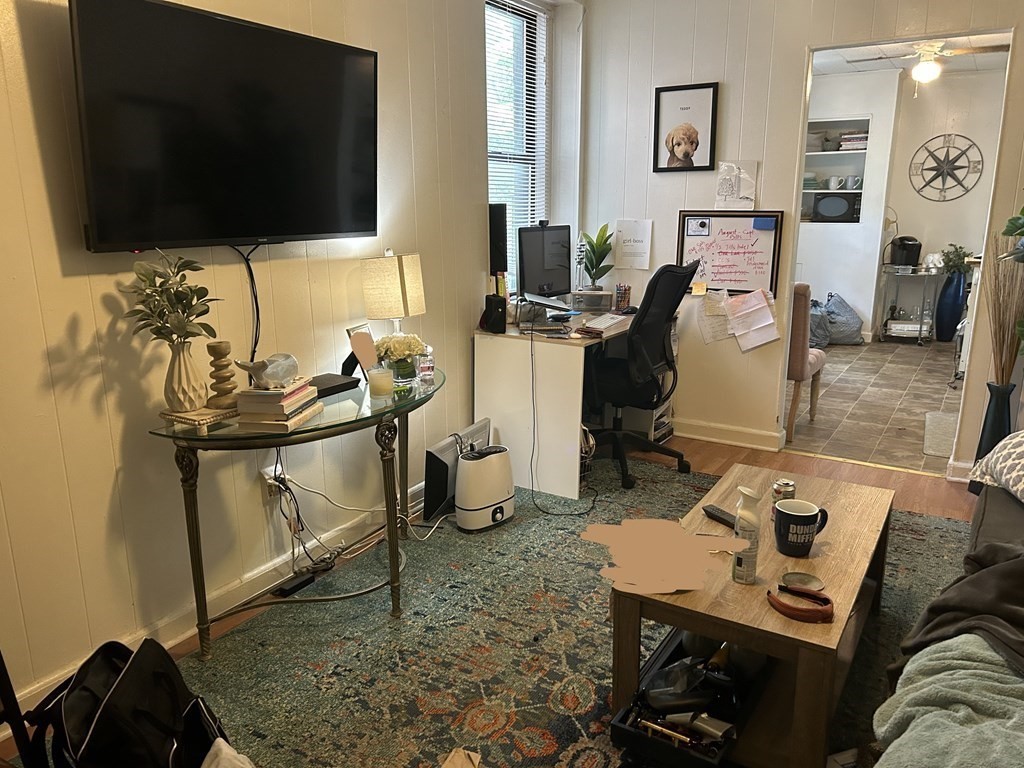 14 Monument Square # 4