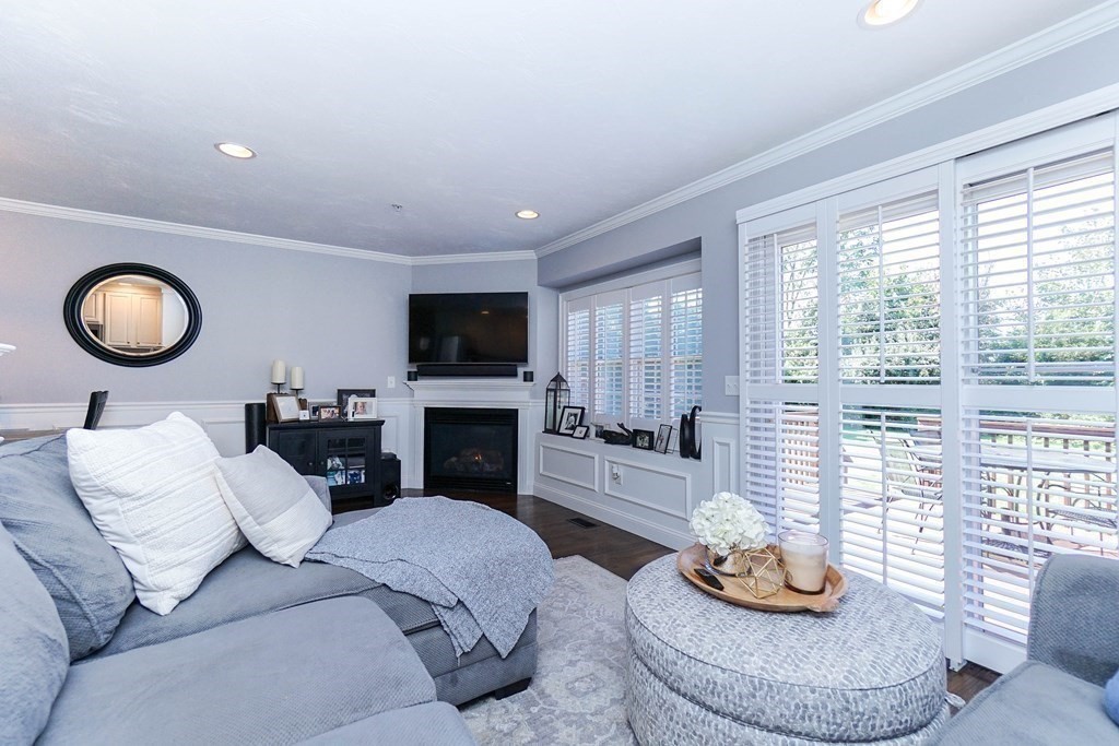 12 Azalea Ln # 12
