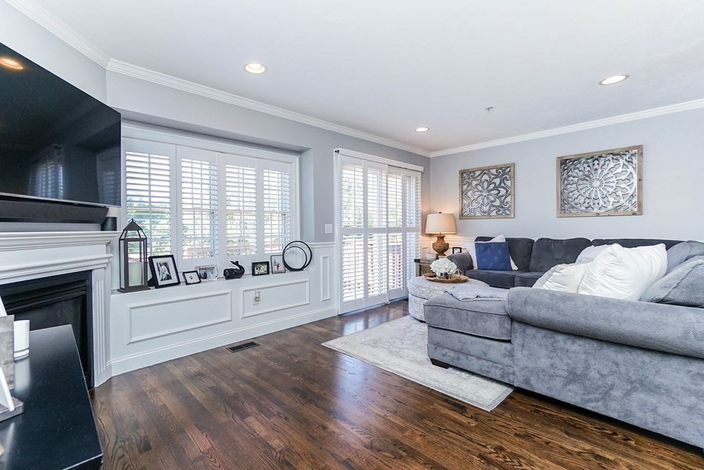 12 Azalea Ln # 12