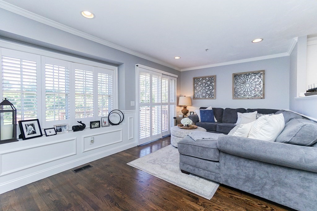 12 Azalea Ln # 12