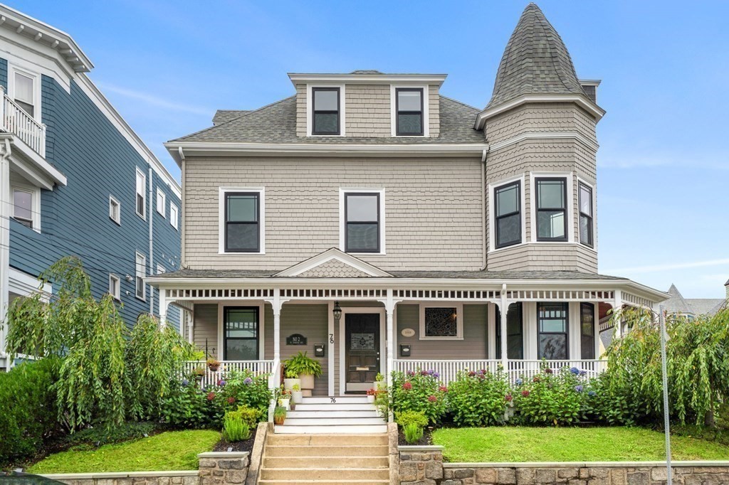 76 Downer Ave # 1