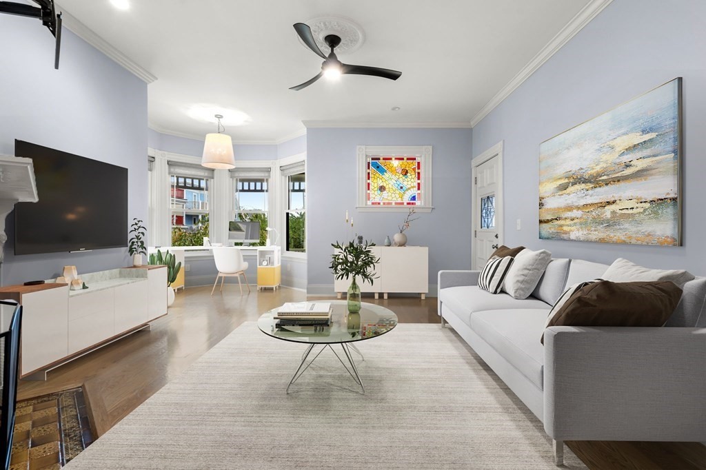 76 Downer Ave # 1