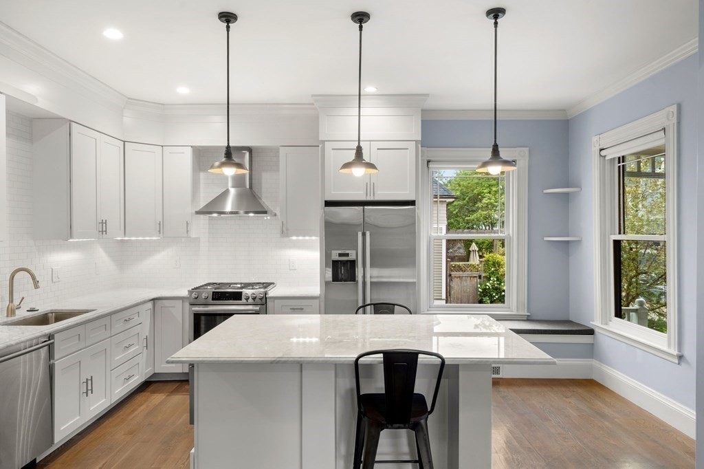 76 Downer Ave # 1