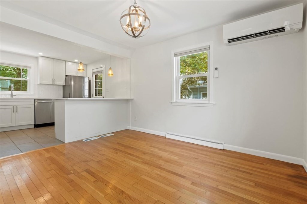 55 Bateman St