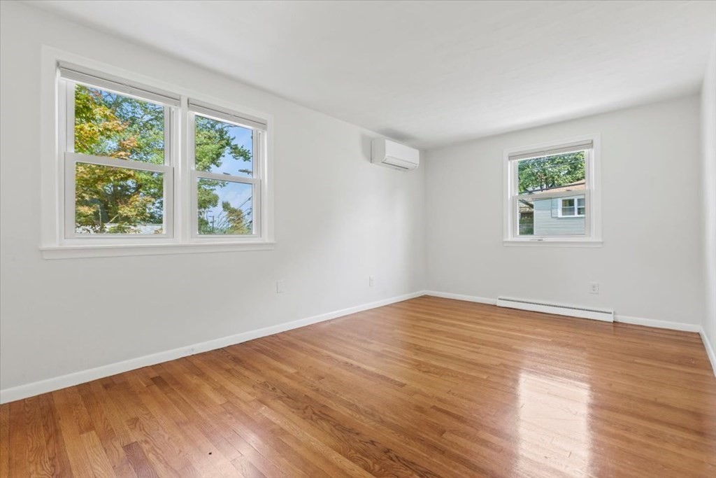 55 Bateman St