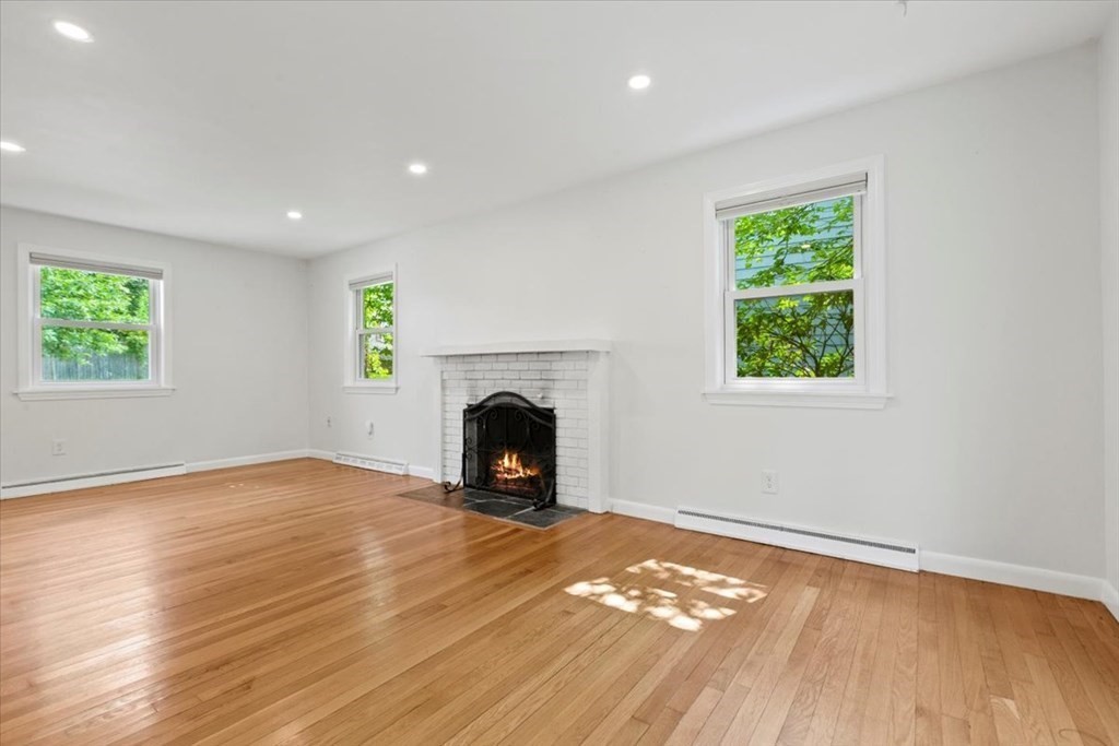 55 Bateman St